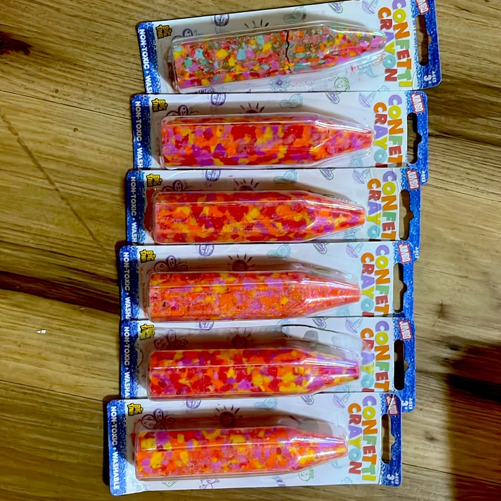 NWT Kid Made Modern Confetti Crayons